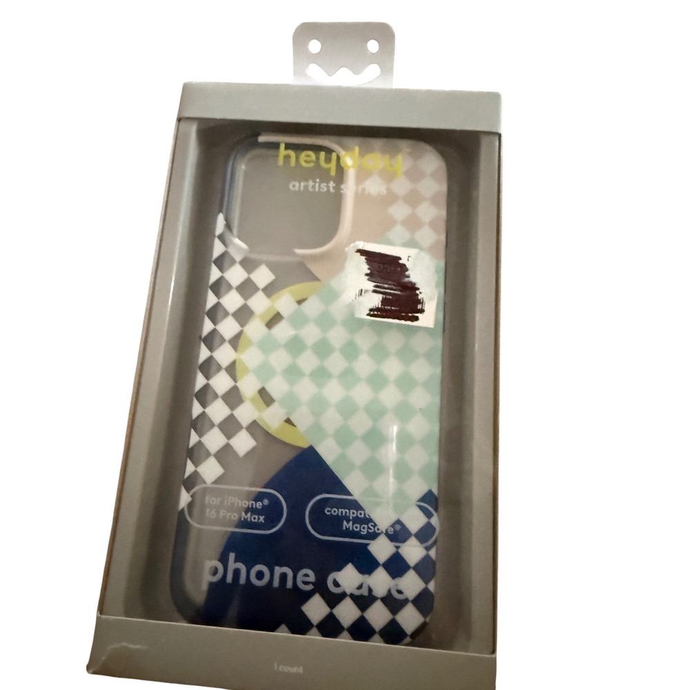 Heyday Artist Series iPhone 16 Pro Max MagSafe Case Marvin Chang Checkered
